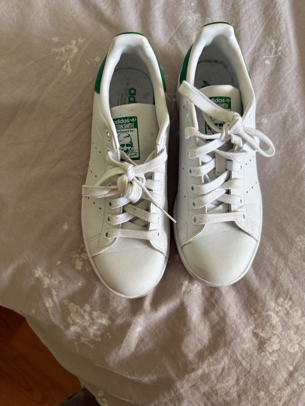 Stan smith-women’s 7. 
Boys 5.5
Men’s 5.5
Bought and wore twice. 
Small scuff